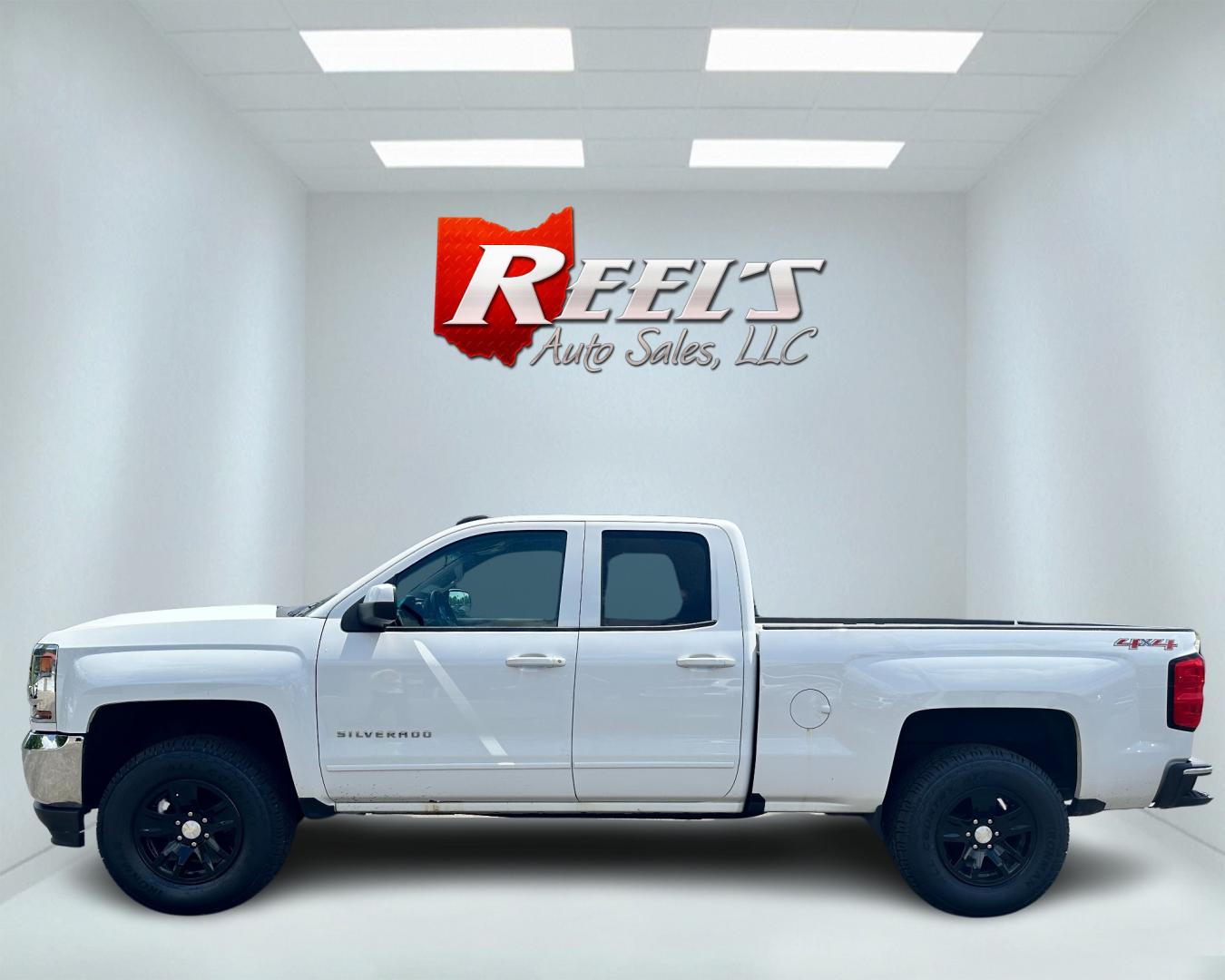 2017 White /Black Chevrolet Silverado 1500 LT (1GCVKREH5HZ) with an 4.3L V6 OHV 12V engine, 6-Speed Automatic transmission, located at 11115 Chardon Rd. , Chardon, OH, 44024, (440) 214-9705, 41.580246, -81.241943 - The 2017 Chevrolet Silverado 1500 LT Double Cab 4WD offers a harmonious fusion of rugged capability and modern convenience, powered by the robust 4.3-liter V6 engine. This engine, known for its reliability and efficiency, provides ample power for a variety of tasks, delivering 285 horsepower and 305 - Photo#9